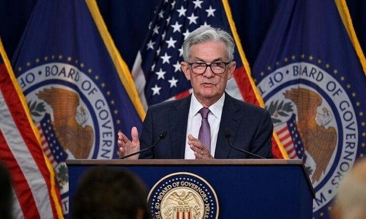 Fed: Σταθερά τα επιτόκια παρά τις ασφυκτικές πιέσεις Τραμπ - Μη ομόφωνη η απόφαση