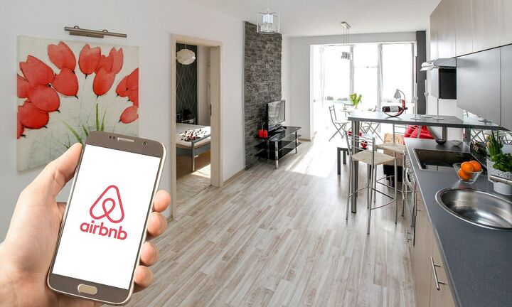 Airbnb:: «Παγώνουν» οι άδειες για ακόμα 5 περιοχές – Tο νέο πλαίσιο λειτουργίας από την 1η Οκτωβρίου