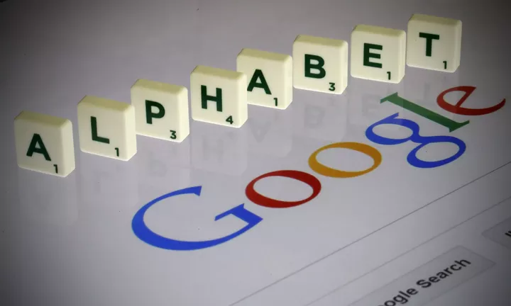 Alphabet: Έσπασε για πρώτη φορά το φράγμα των 3 τρισ. η αξία της μητρικής της Google