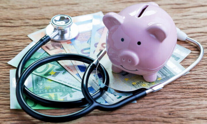 Ανοίγει ο δρόμος για αποζημιώσεις από τις αυξήσεις στα ιδιωτικά ασφαλιστήρια υγείας