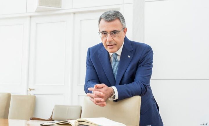 Alpha Bank: Προσαρμοσμένα κέρδη 780 εκατ. ευρώ το 2023 - Στο 6% τα NPEs