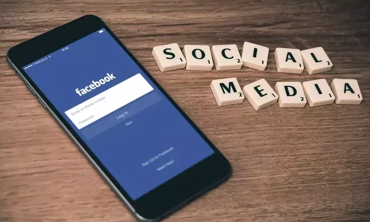 Διέρρευσαν 16 δισ. κωδικοί Facebook
