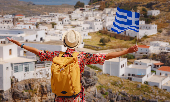 Ξεπέρασαν τα 23 δισ. οι ταξιδιωτικές εισπράξεις στο 11μηνο - – Άλμα 27