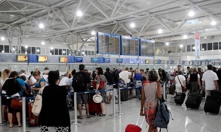 Στα ύψη η επιβατική κίνηση στα αεροδρόμια της χώρας με αύξηση 9