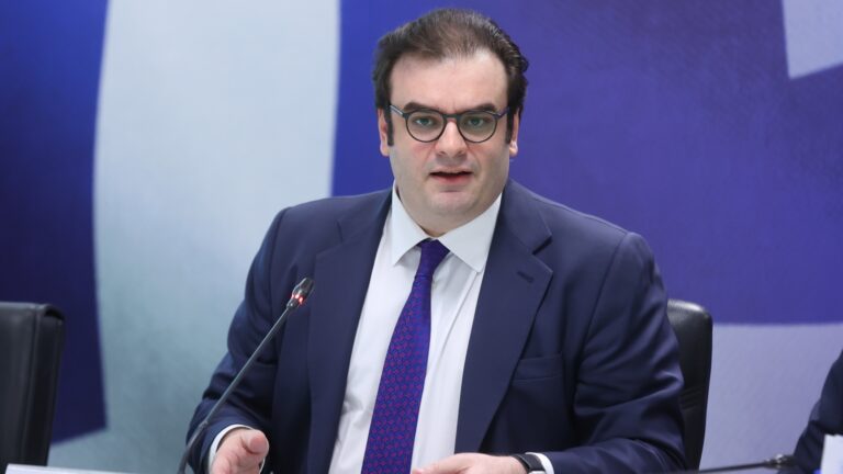 Η Ευρώπη πρέπει να δράσει άμεσα αν επιμείνουν οι υψηλές τιμές ενέργειας