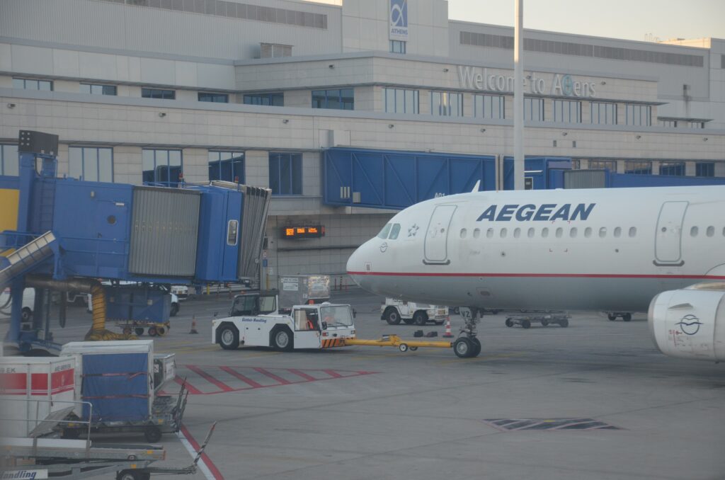 Αεροσκάφος της Aegean στο Διεθνές Αεροδρόμιο της Αθήνας