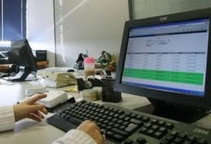 "Έπεσε" το Taxis - Έτοιμοι για νέα παράταση στο υπουργείο Οικονομικών