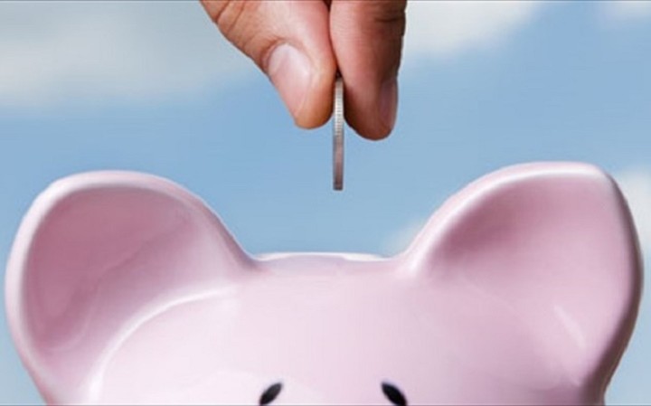 Μερικοί έξυπνοι τρόποι για να εξοικονομήσετε χρήματα από το νέο έτος [λίστα]