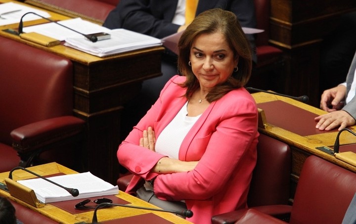 Μπακογιάννη: Αν δεν υπάρξει συμφωνία έως την Παρασκευή θα κλείσουν οι τράπεζες όπως στην Κύπρο