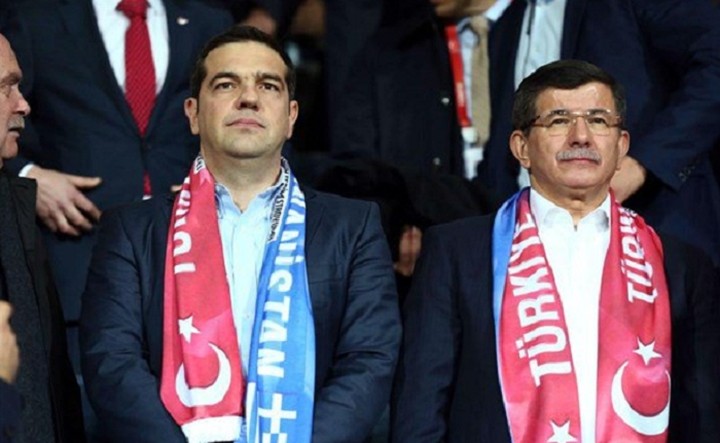 Συνάντηση Τσίπρα - Νταβούτογλου στον φιλικό αγώνα Τουρκίας – Ελλάδας