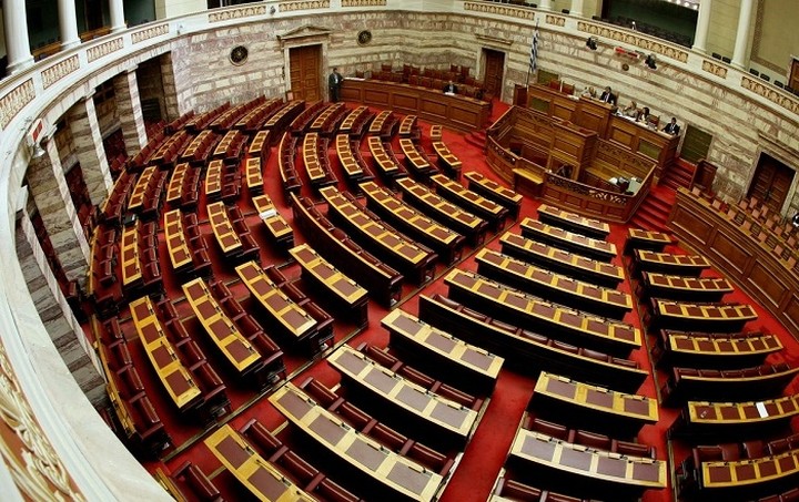 Ολοκληρώθηκε στην αρμόδια επιτροπή η συζήτηση του ν/σ για τους οπλίτες