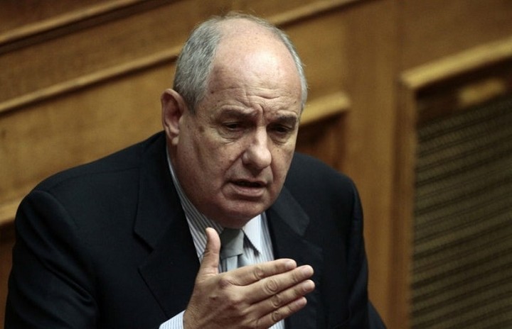 Κουίκ: Η κυβέρνσηση θα τηρήσει τη συμφωνία για hotspots και κέντρα μετεγκατάστασης