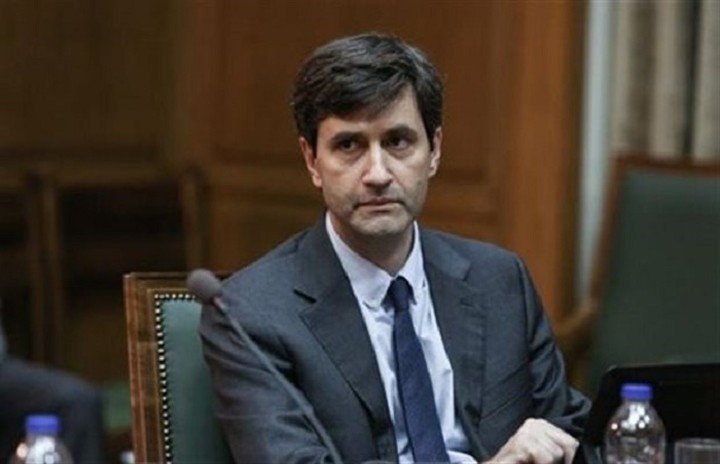 Χουλιαράκης: Θα επιβαρυνθούν εισοδήματα άνω των 65.000
