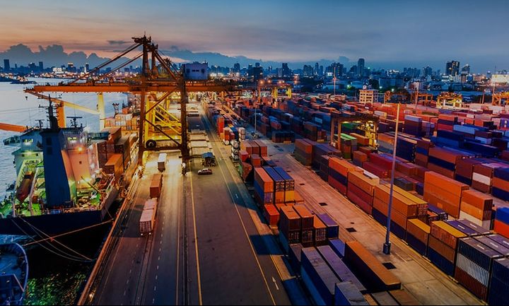 «Καλπάζει» ο κλάδος των logistics