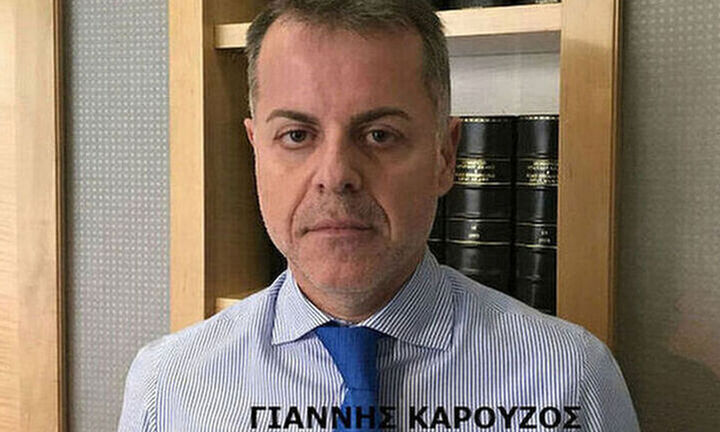 Διάλειμμα σε απασχολούμενους μπροστά σε οθόνη Η/Υ