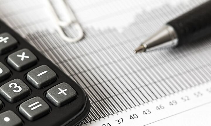 Πλεόνασμα 4,5 δισ. έναντι στόχου 1,5 δισ.