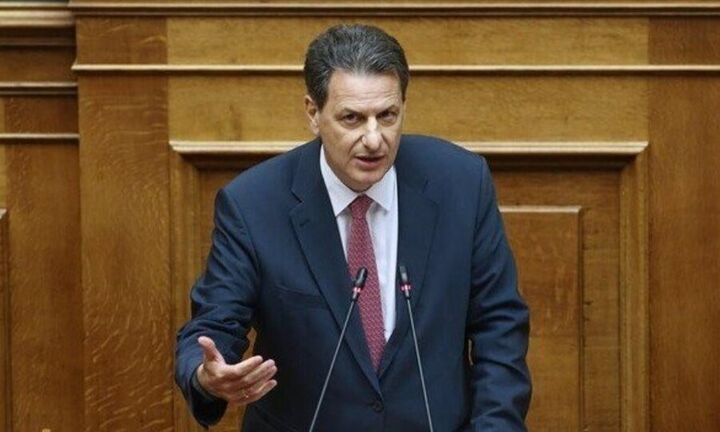 Σκυλακάκης: Περιλαμβάνονται στα τεκμήρια τα 534 ευρώ - Τι είπε για τα μαθητικά voucher laptop
