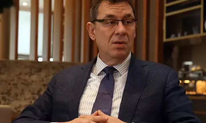 Αλ. Μπουρλά: Το χάπι της Pfizer για τον κορωνοϊό αλλάζει το παιχνίδι