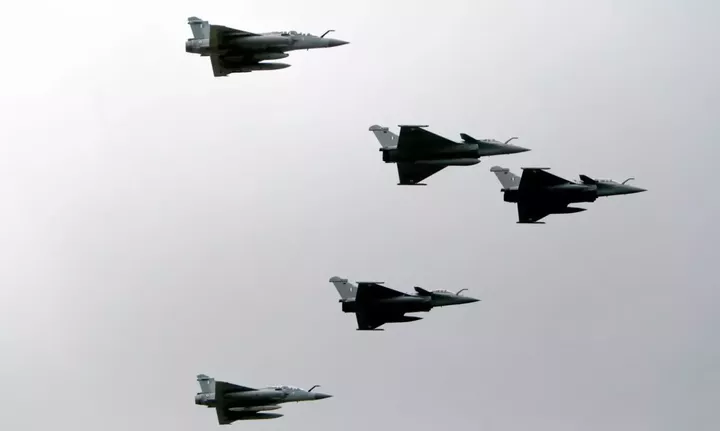Η Σερβία απομακρύνεται από την Ρωσία και στρέφεται στην αγορά Rafale από την Γαλλία