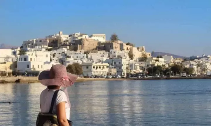 Γερμανικός Τύπος: Γιατί λείπουν φέτος χιλιάδες εργατικά χέρια στον ελληνικό τουρισμό