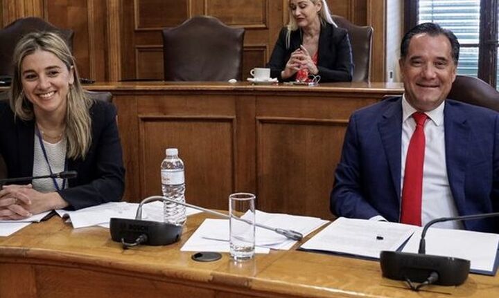 Βουλή: Εγκρίθηκε ο διορισμός της Χ. Νικολοπούλου στην Επιτροπή Ανταγωνισμού