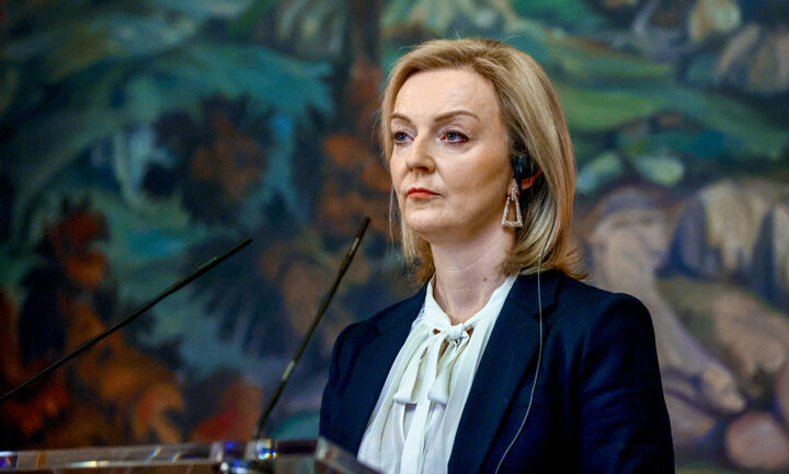 Πολιτική κρίση στη Βρετανία: Παραιτήθηκε η πρωθυπουργός Λιζ Τρας